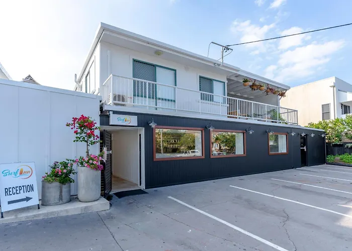 Surf Inn Boutique Backpackers - Free Breakfast