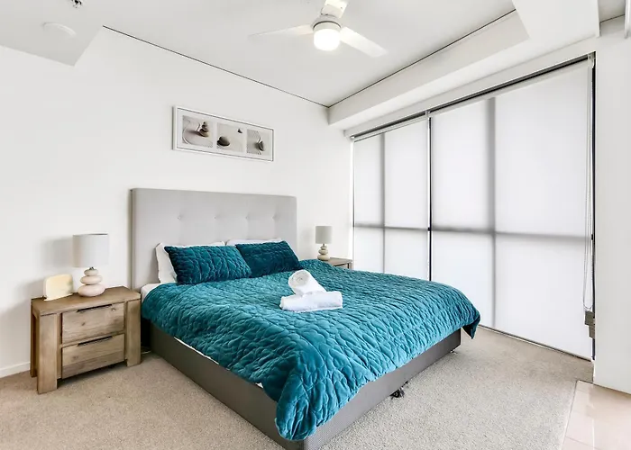 Stunning 2Br2B Spectacular Ocean Views