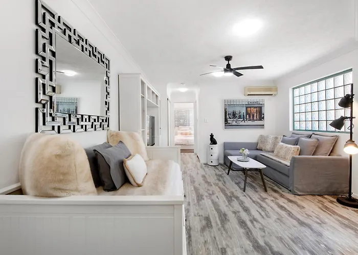 Pets Paradise - Top Location With Free Parking
