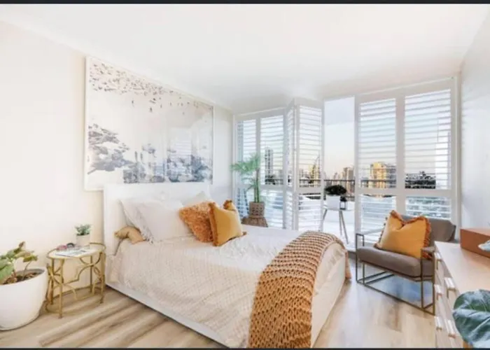 Elegant Oceanview Stay