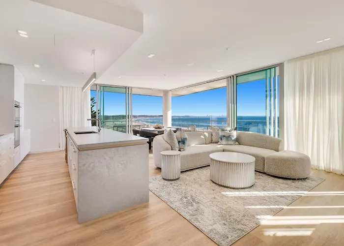 Miles At Kirra Beach Unit 701