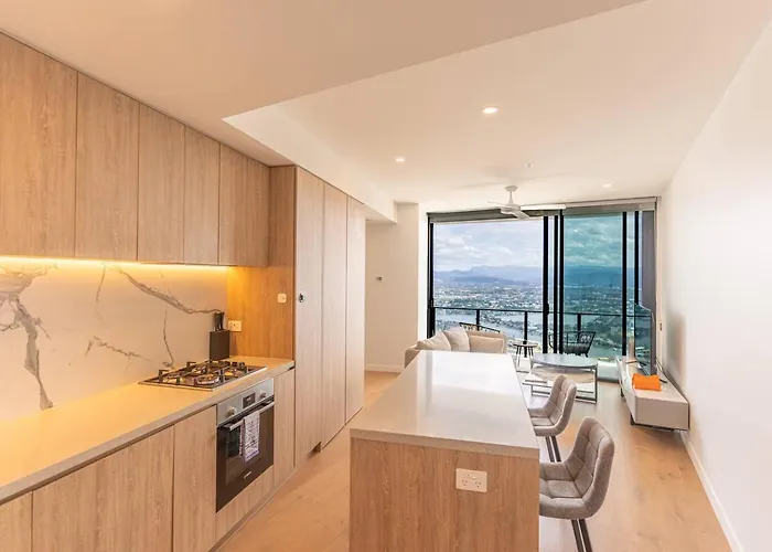Serene Hinterland Views From The Star - One Bedroom Luxe Apartment On The Star Residence
