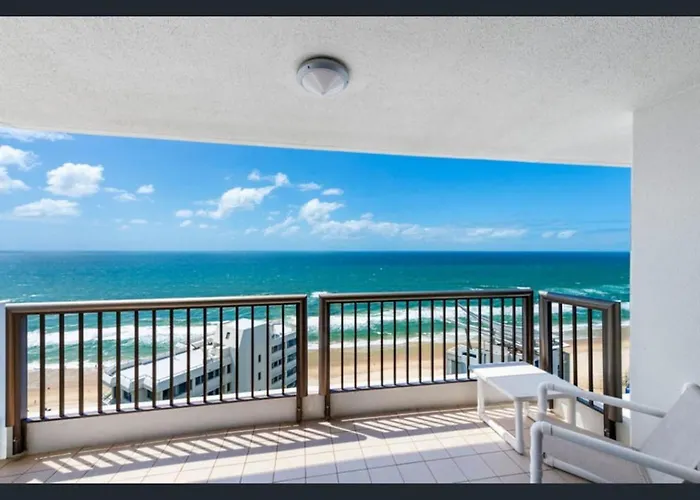 Beach Retreat With Balcony And Views