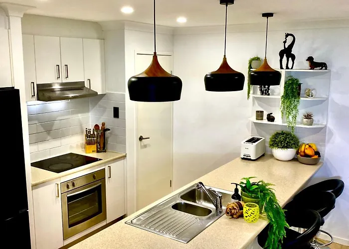 A Peaceful Private Home Away From Home In Pacific Pines