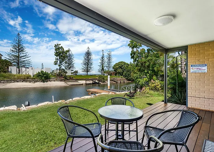 Canal Luxury Living & Boat Ramp