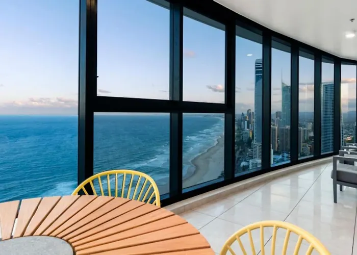 Sky Home In Surfers Paradise With Panoramic Views