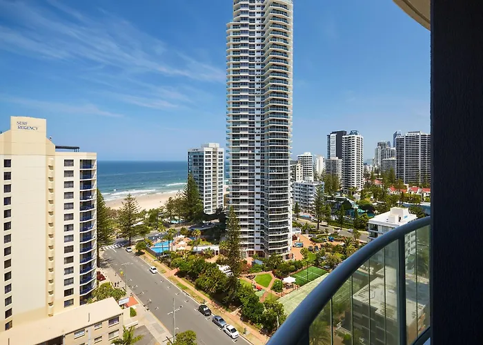 Twin Beds Room With A Great View In Heart Of Gc
