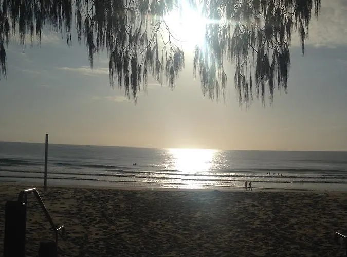 Mermaid Beach At Nobbys Motel