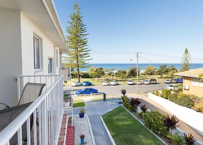 Burleigh Point Holiday Apartments
