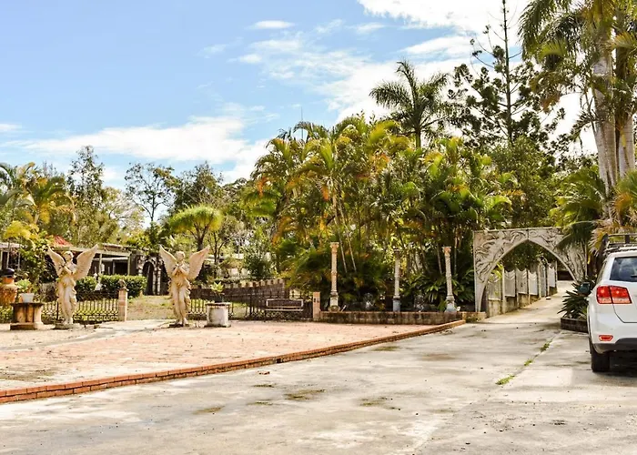 Convenience House In Nerang With Private Room