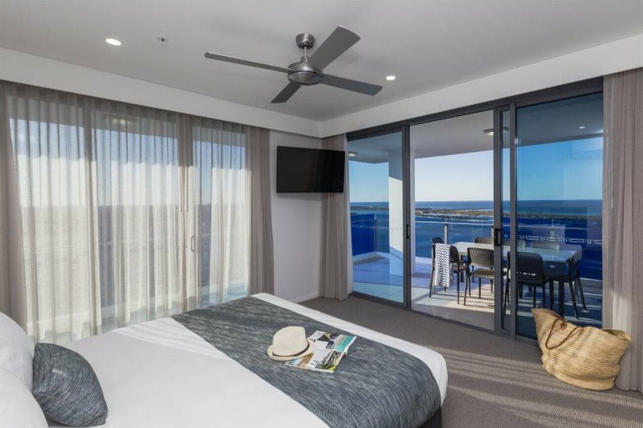 Sky Broadwater Hotel