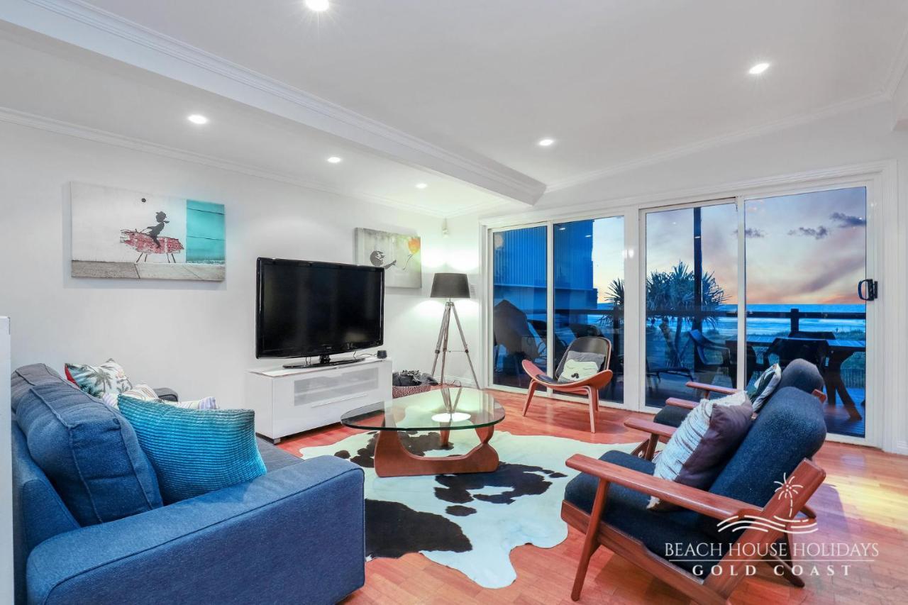 True Beachfront House Holiday home