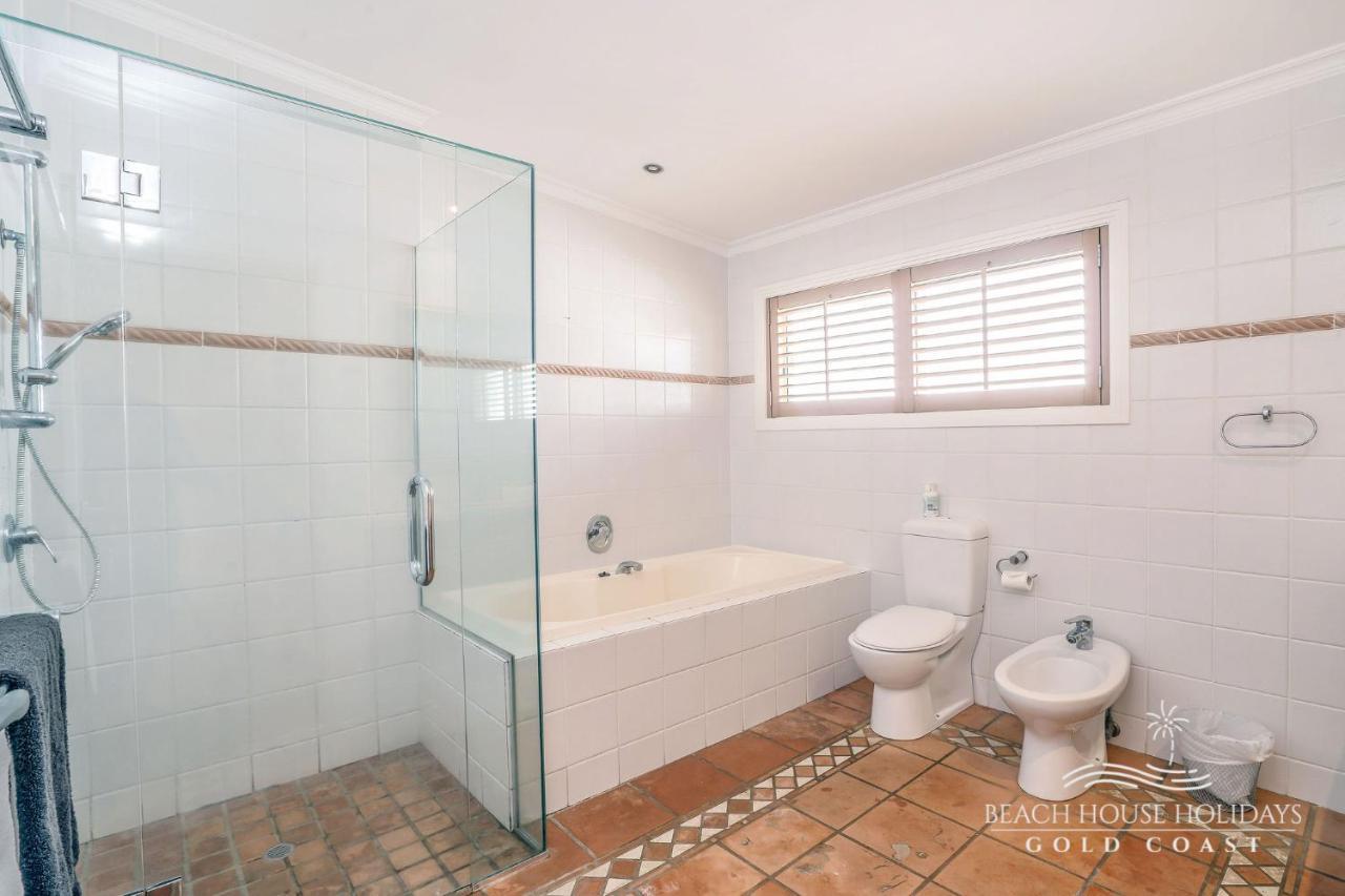 Holiday home True Beachfront House Gold Coast