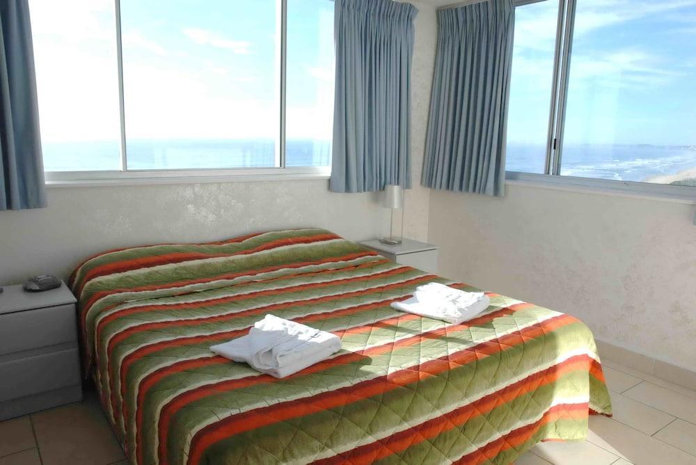 Aparthotel The Shore - Beachfront Gold Coast