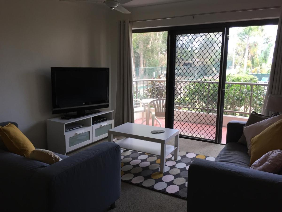 Broadwater Shores Waterfront Gold Coast