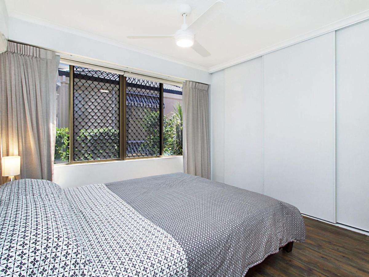 Apartment Cobden Court Unit 2 Gold Coast