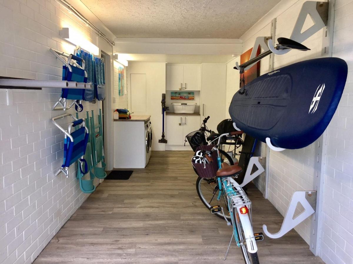 Shoreside Unit 1 - Absolute Beachfront Ground Level Unit In Tugun - Wi-fi Included * Gold Coast