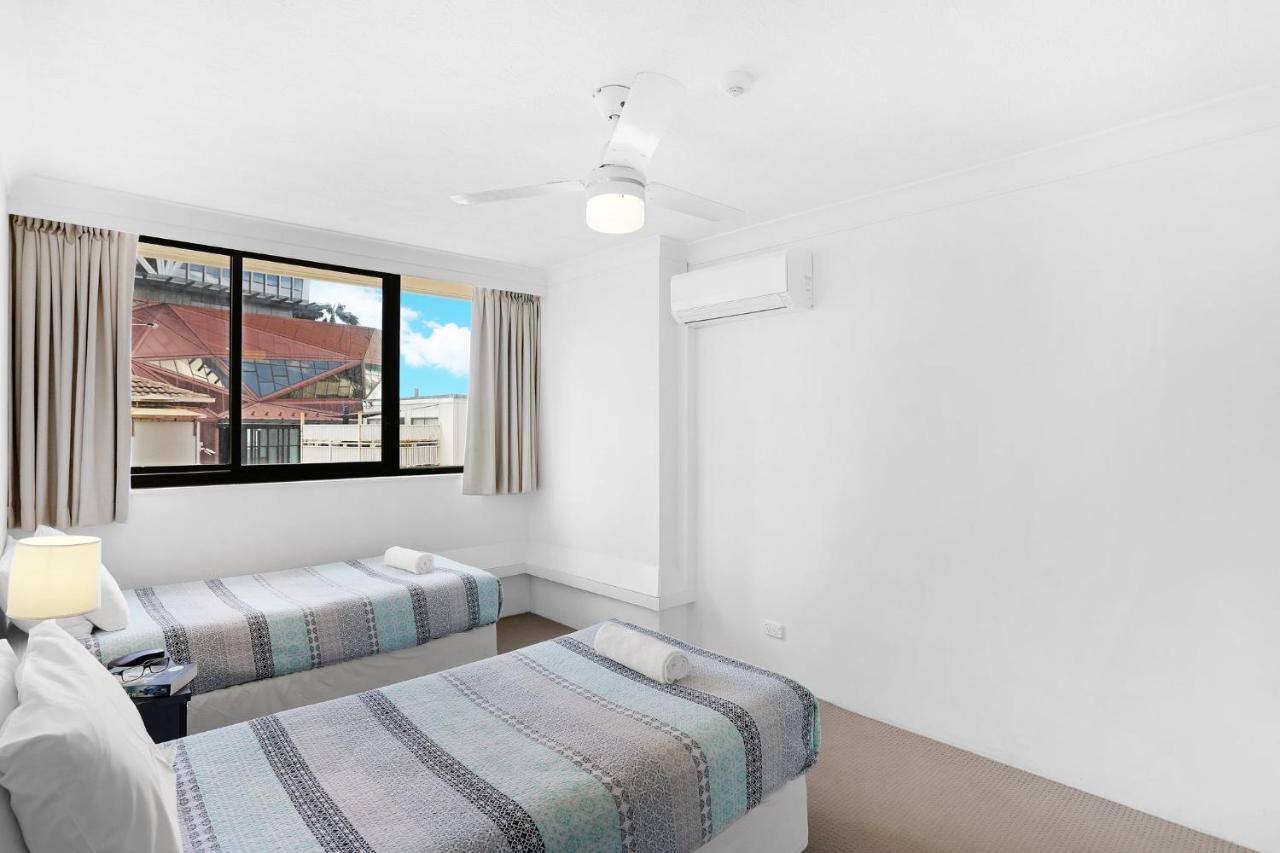 Breakers North Absolute Beachfront - Official