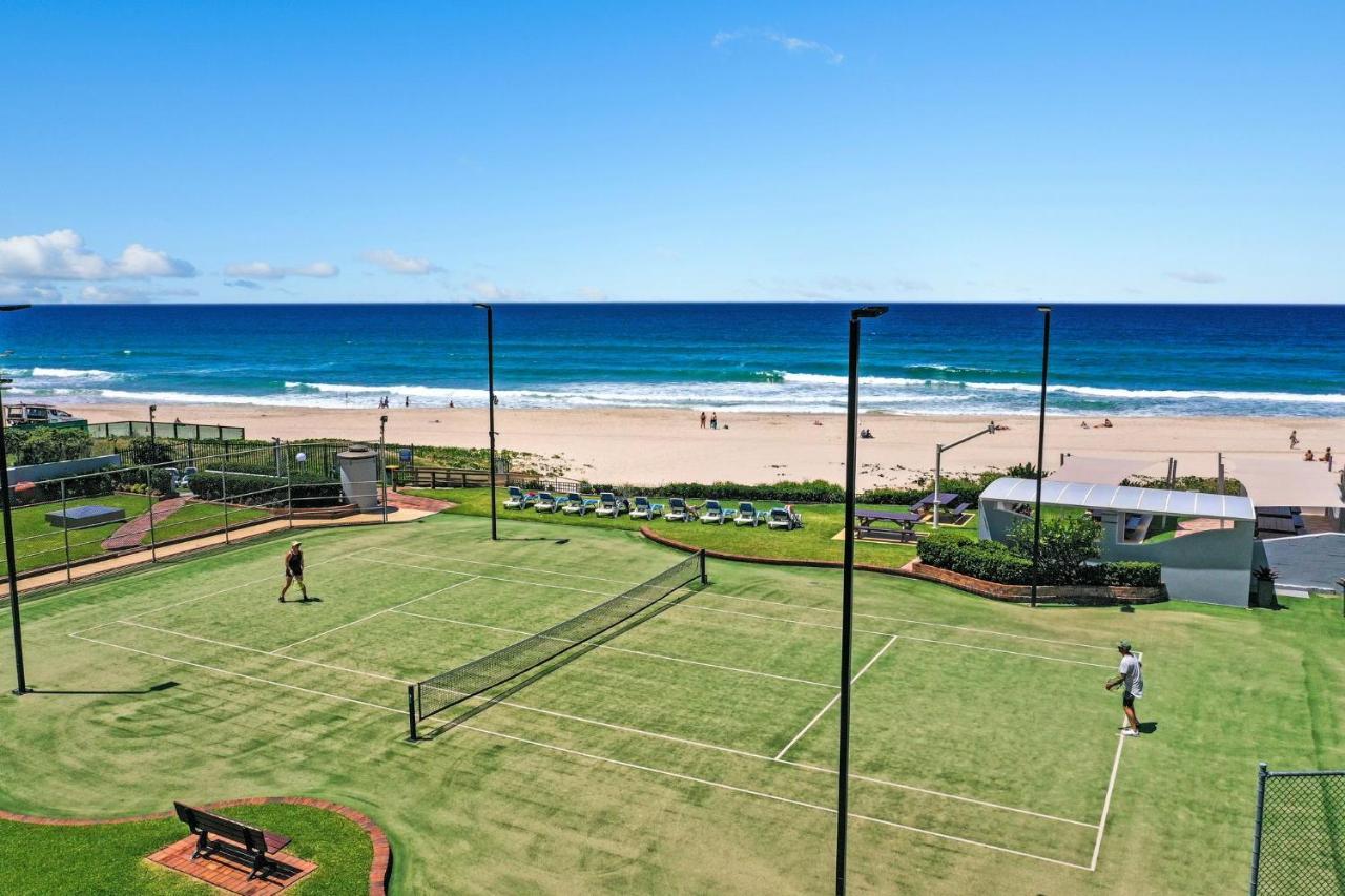 Aparthotel Breakers North Absolute Beachfront - Official Gold Coast