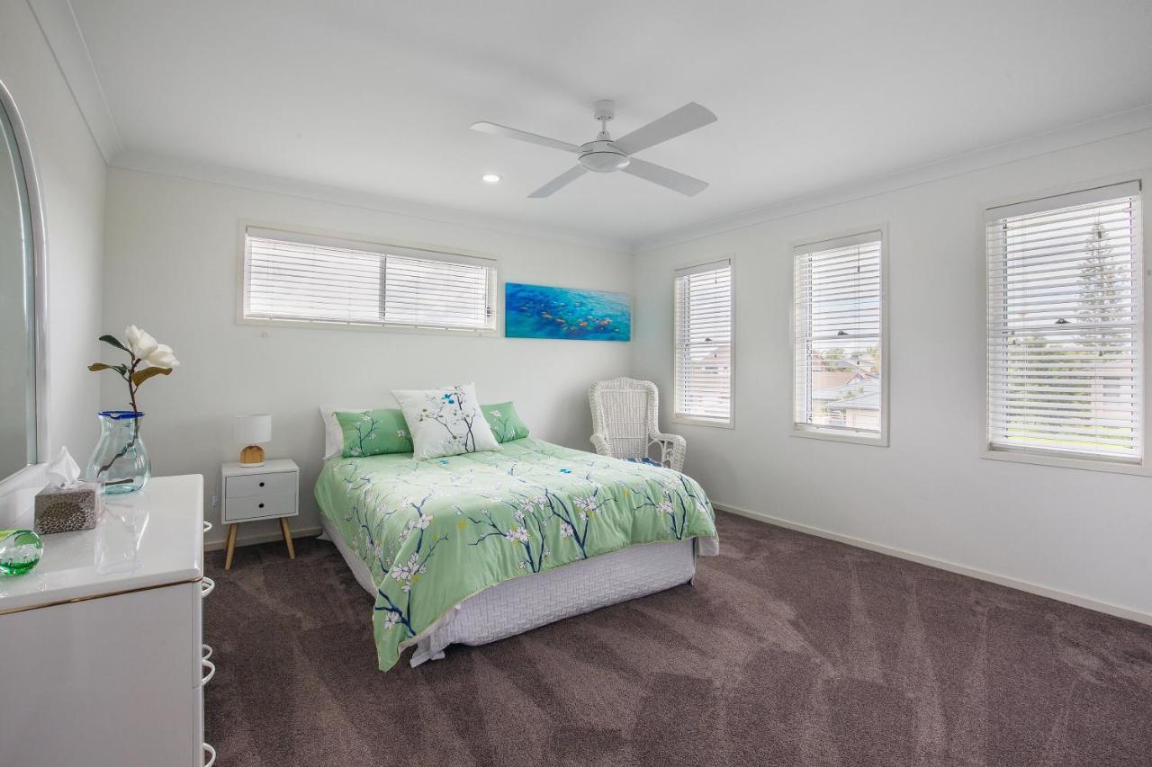 5 Star Water Front Luxury, Ava Gold Coast