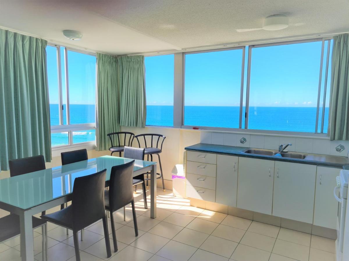 Aparthotel The Shore - Beachfront