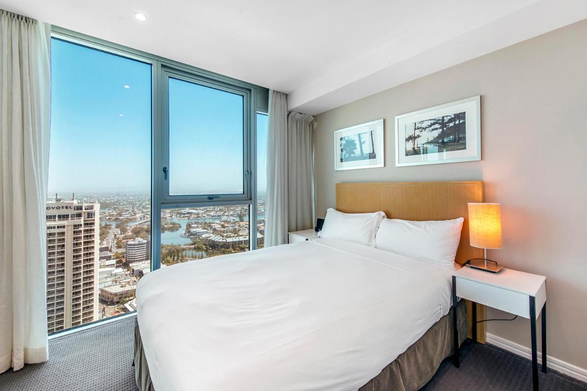 Luxury With Ocean View In Surfers Paradise Hotel