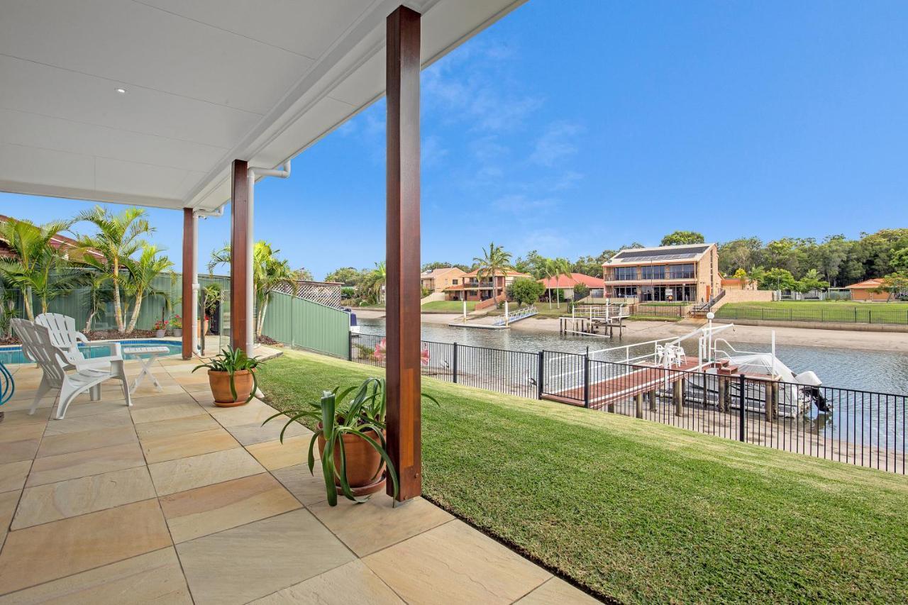 5 Star Water Front Luxury, Ava Guest house
