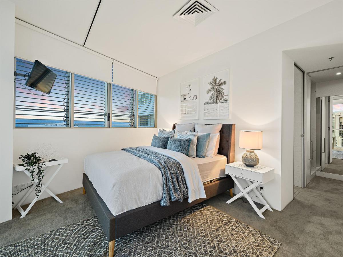 Air On Broadbeach * Gold Coast
