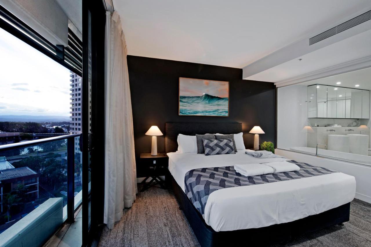 Oracle Broadbeach Aparthotel Gold Coast