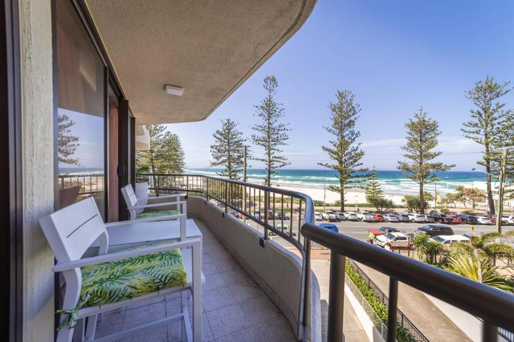 The Coconut Crib- Waterfront Burleigh *