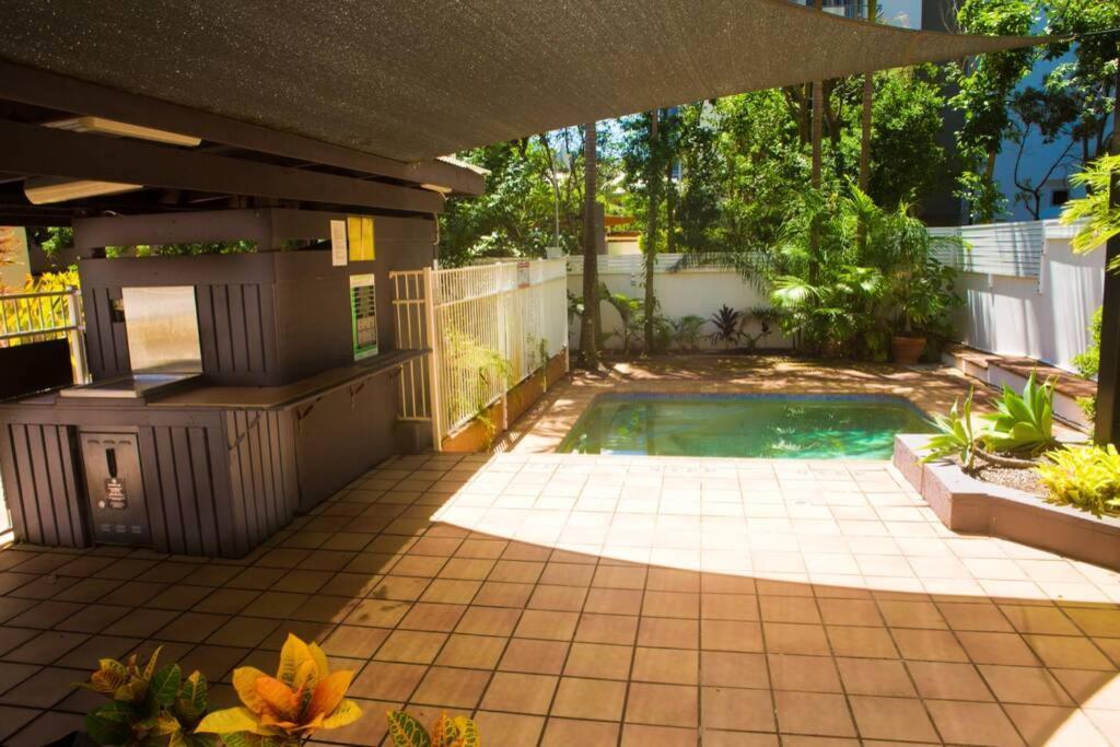 Surfers Paradise Self Contained 1 Bed Unit * Gold Coast