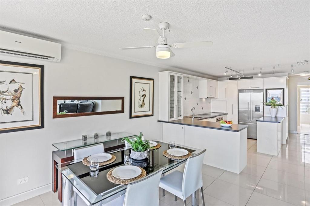 One The Esplanade On Surfers Paradise Aparthotel