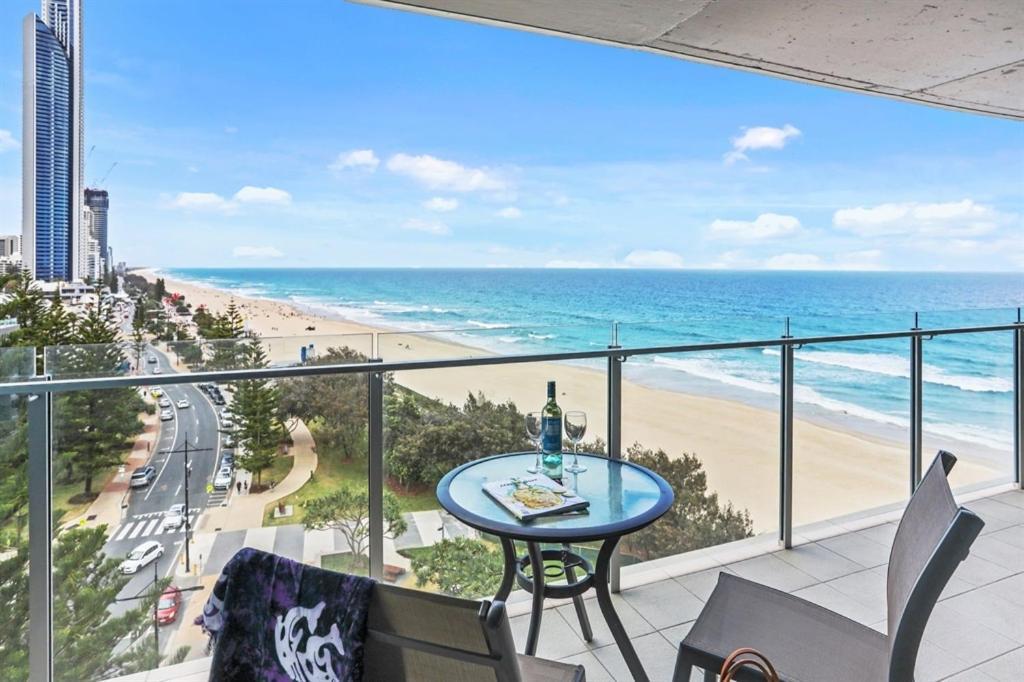 One The Esplanade On Surfers Paradise 4*