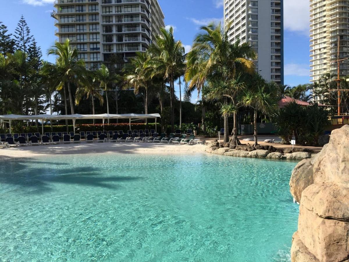 Crown Towers Apartamento