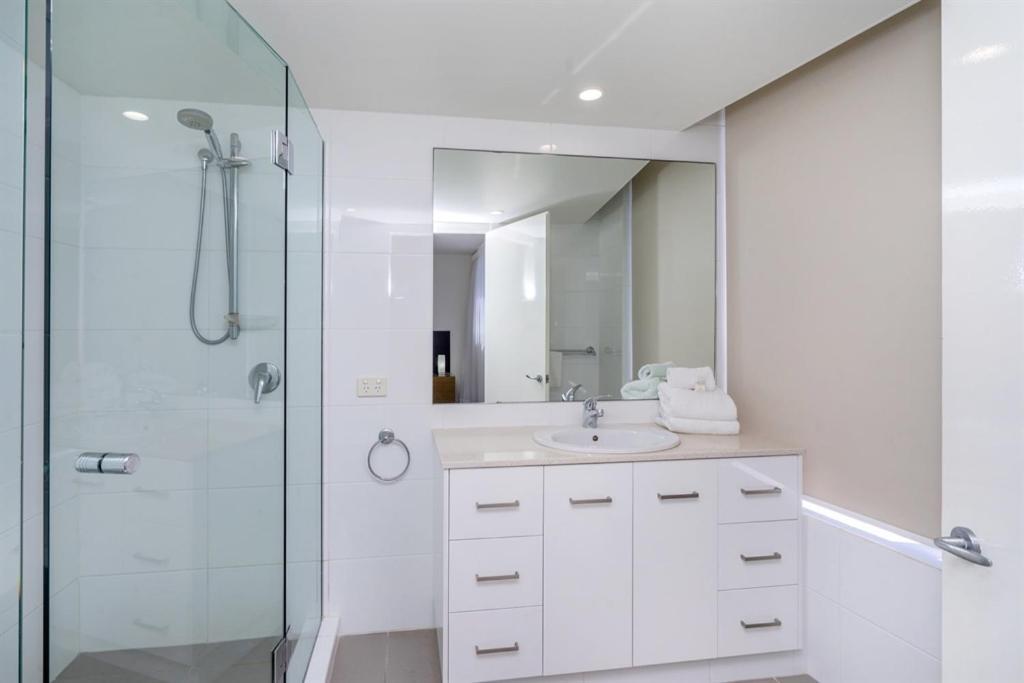 One The Esplanade On Surfers Paradise 4*