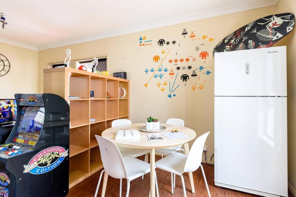 Arcade Inspiration Gold-coast Apartment Gold Coast