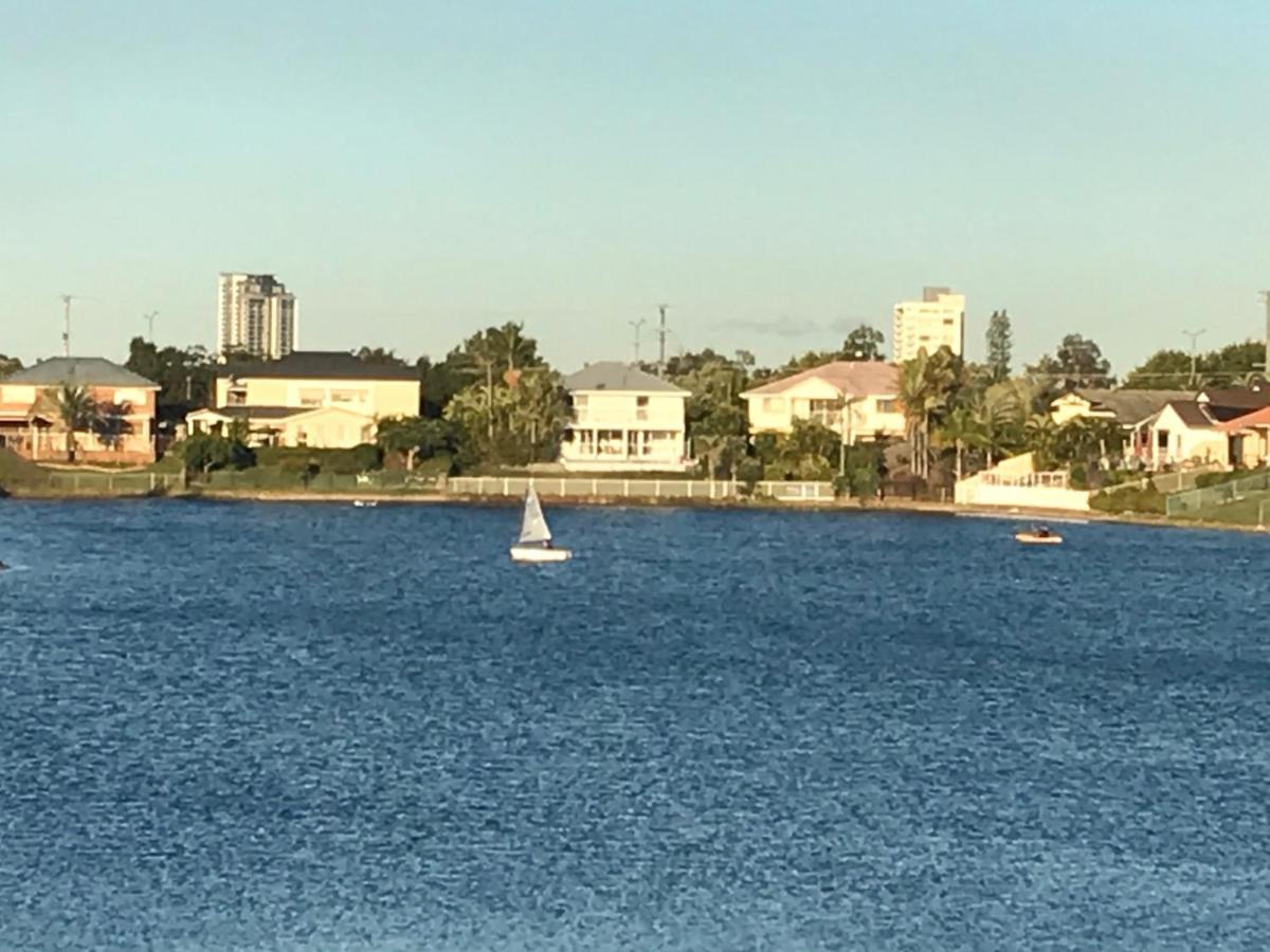 Holiday home Broadbeach Waterfront Holiday House Gold Coast
