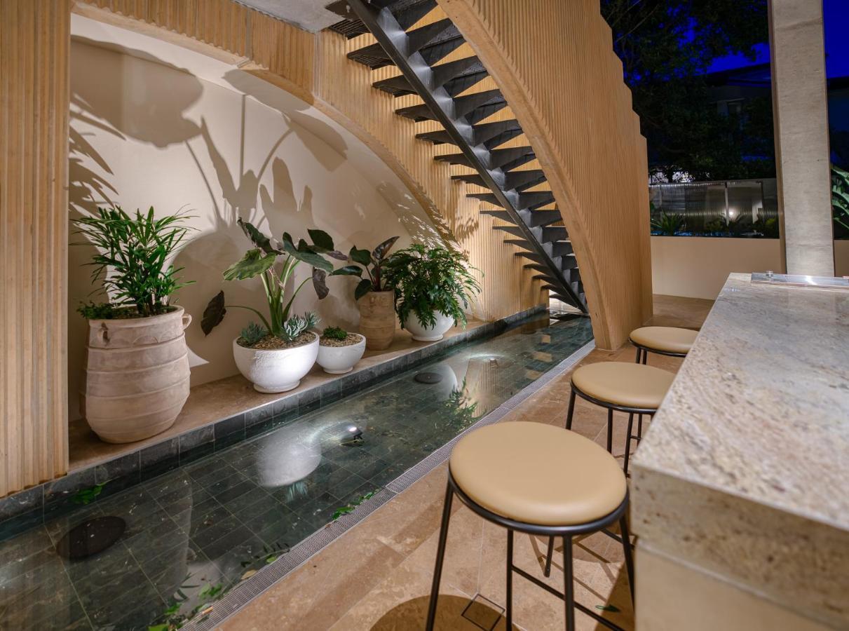 Encore Broadbeach - Official *