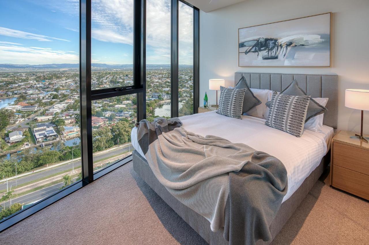 Encore Broadbeach - Official * Gold Coast