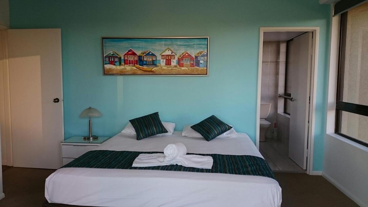 Surfers Hawaiian Aparthotel 3*