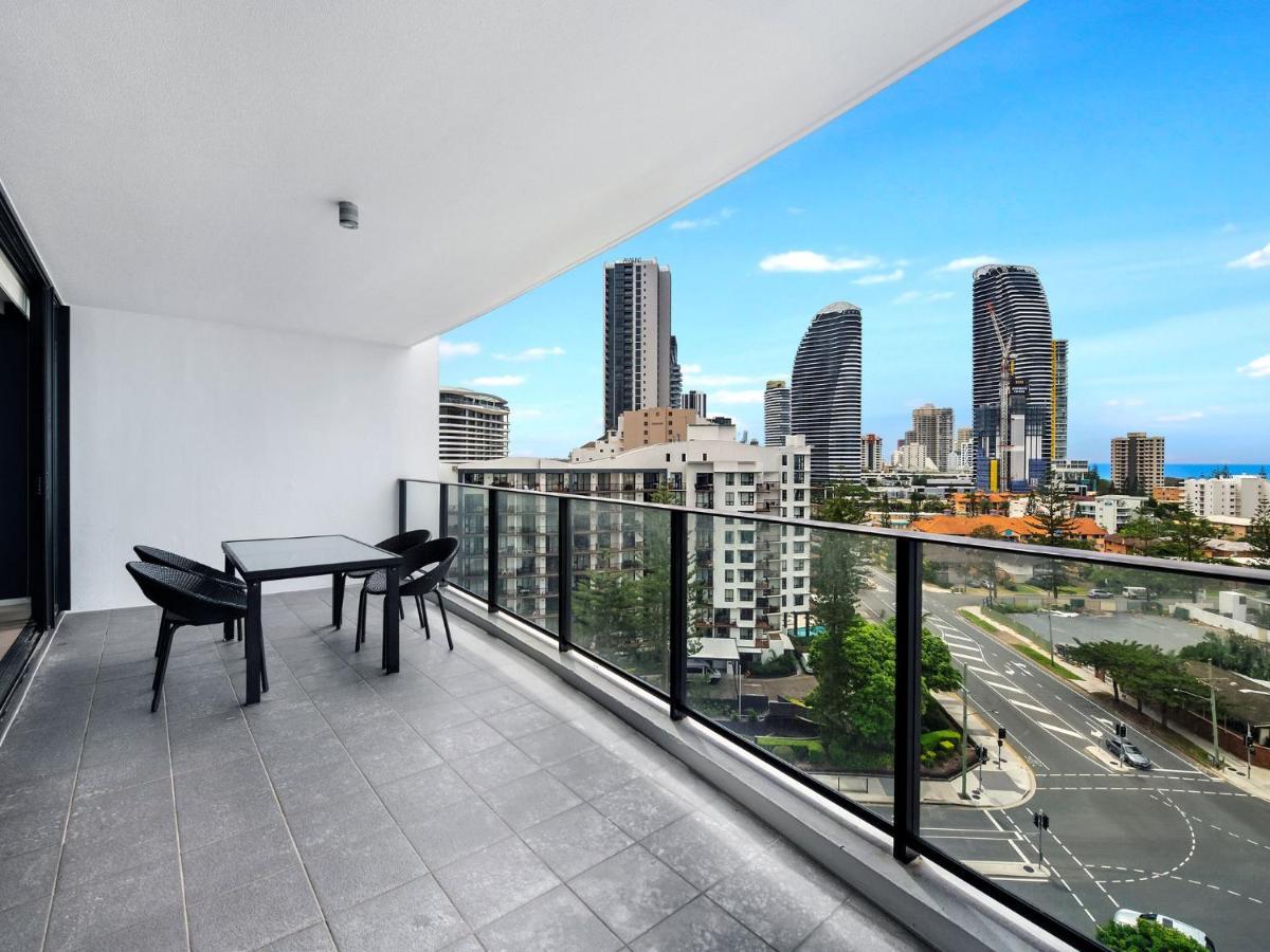 Spacious 3 Bedroom - Sierra Grand Apartment *