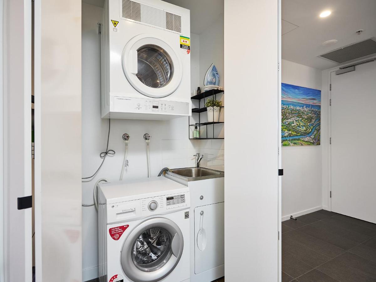 Boardwalk Burleigh Luxury Three Bedroom