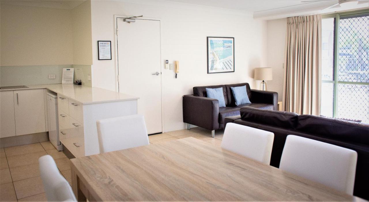Montana Palms Hotel