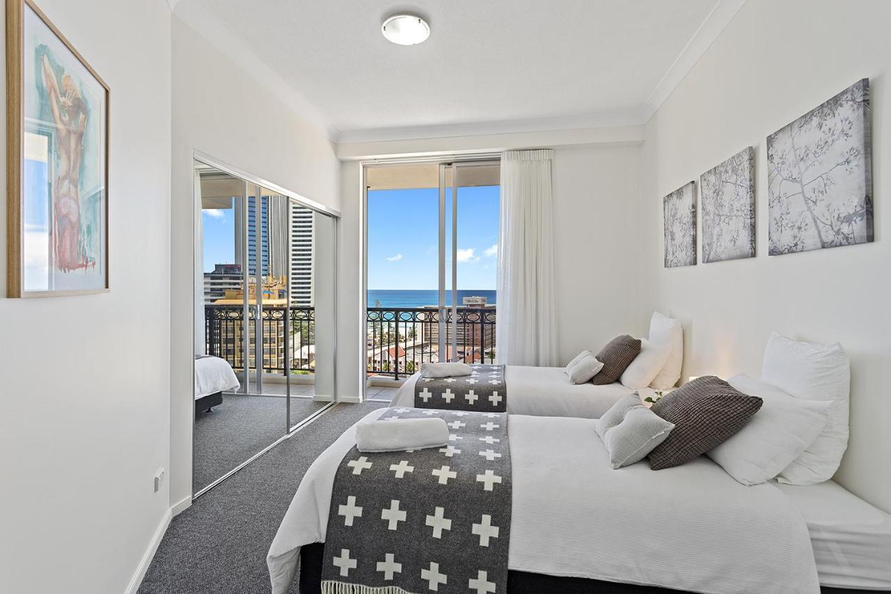 Towers Of Chevron - Private - Hosted By Coastal Letting Co. * Gold Coast