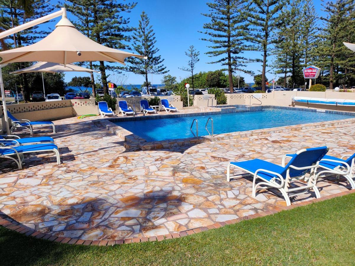 Aparthotel Southern Cross Beachfront 4*