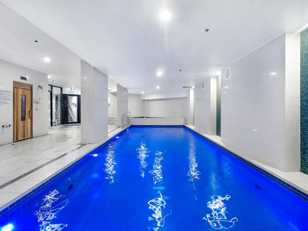 Beautiful 2 Bedroom - Sierra Grand Broadbeach Apartment *