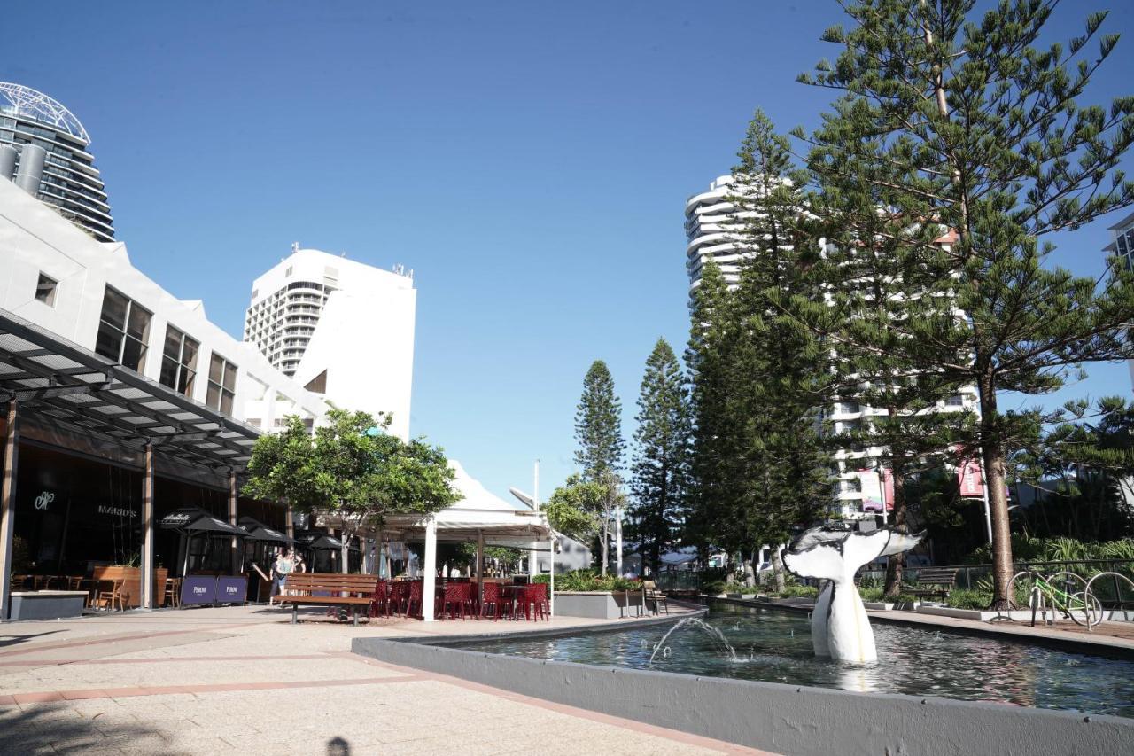 Beachfront On Oasis Centre, Air On Broadbeach 1503 Apartment