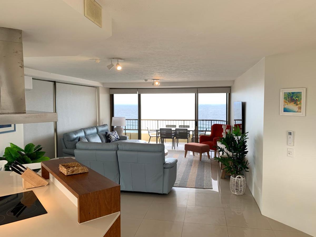 Aparthotel Norfolk Luxury Beachfront Gold Coast