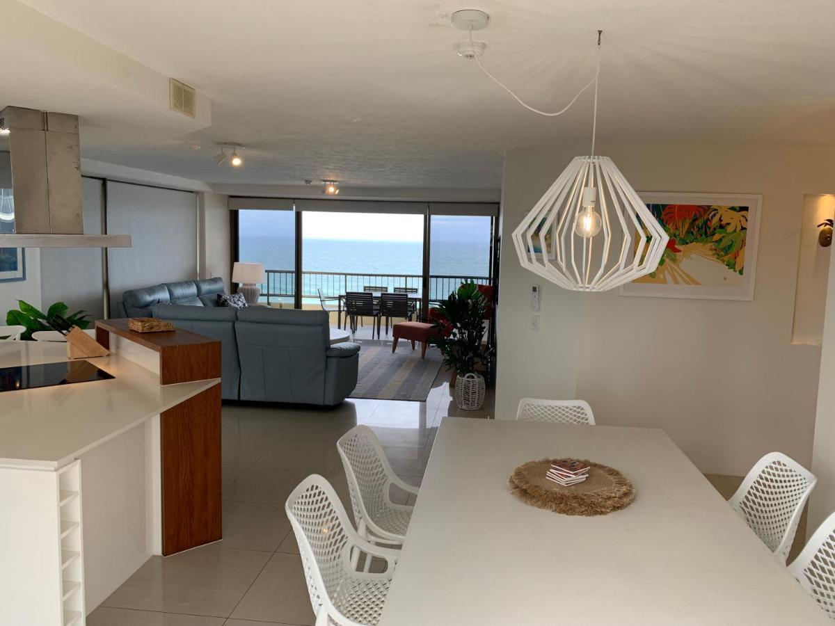 Norfolk Luxury Beachfront Gold Coast