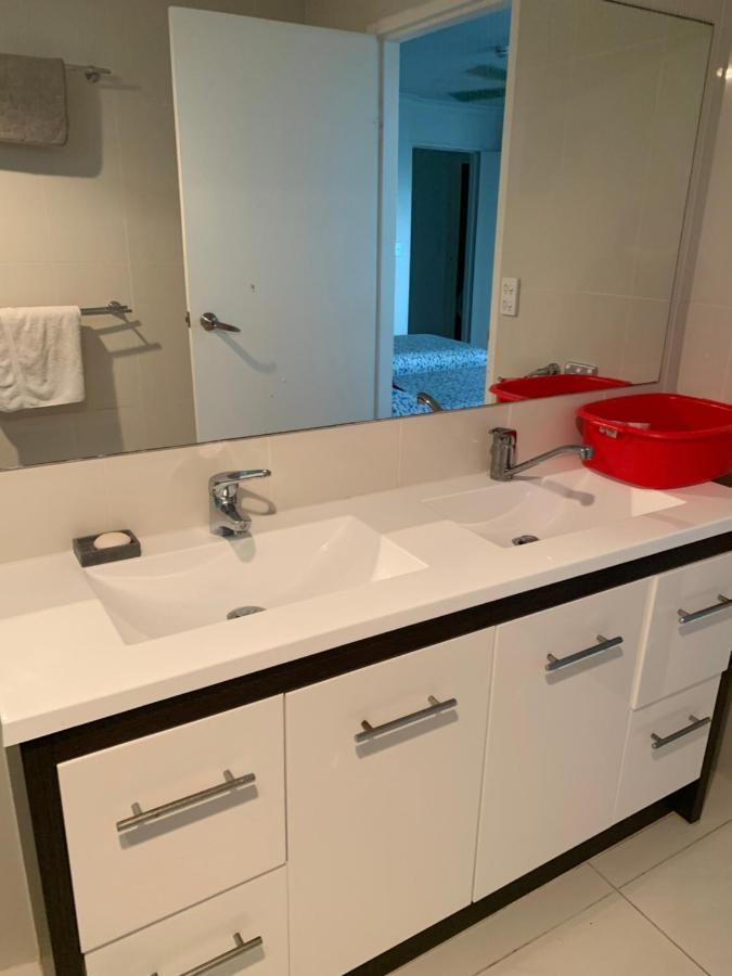 Amazing Heart Of Surfers Paradise Apartment *